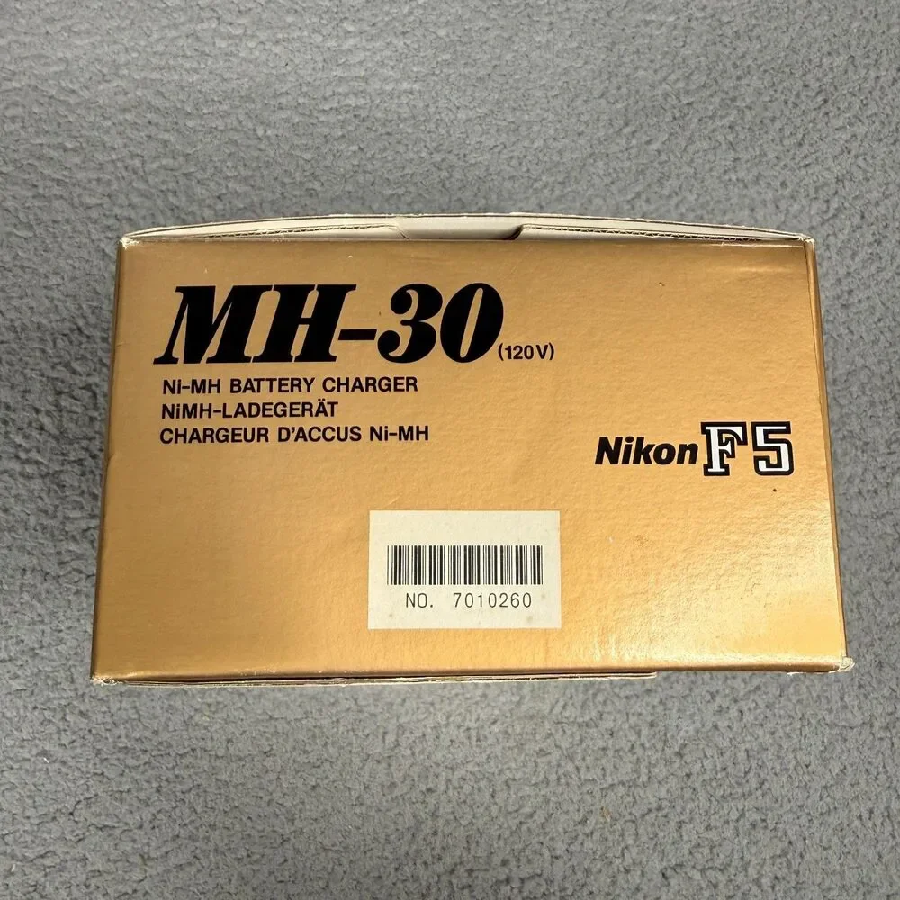 Nikon MH-30 Battery Charger for F5 Genuine OEM w/ Original Box Quick Charge